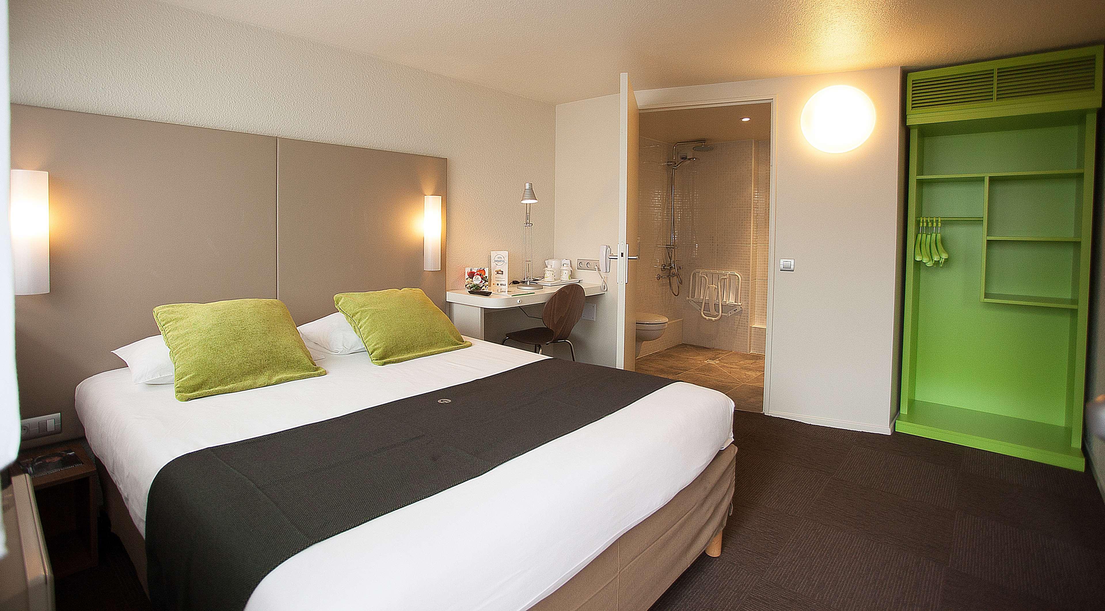 Campanile Pontarlier Hotel Exterior photo