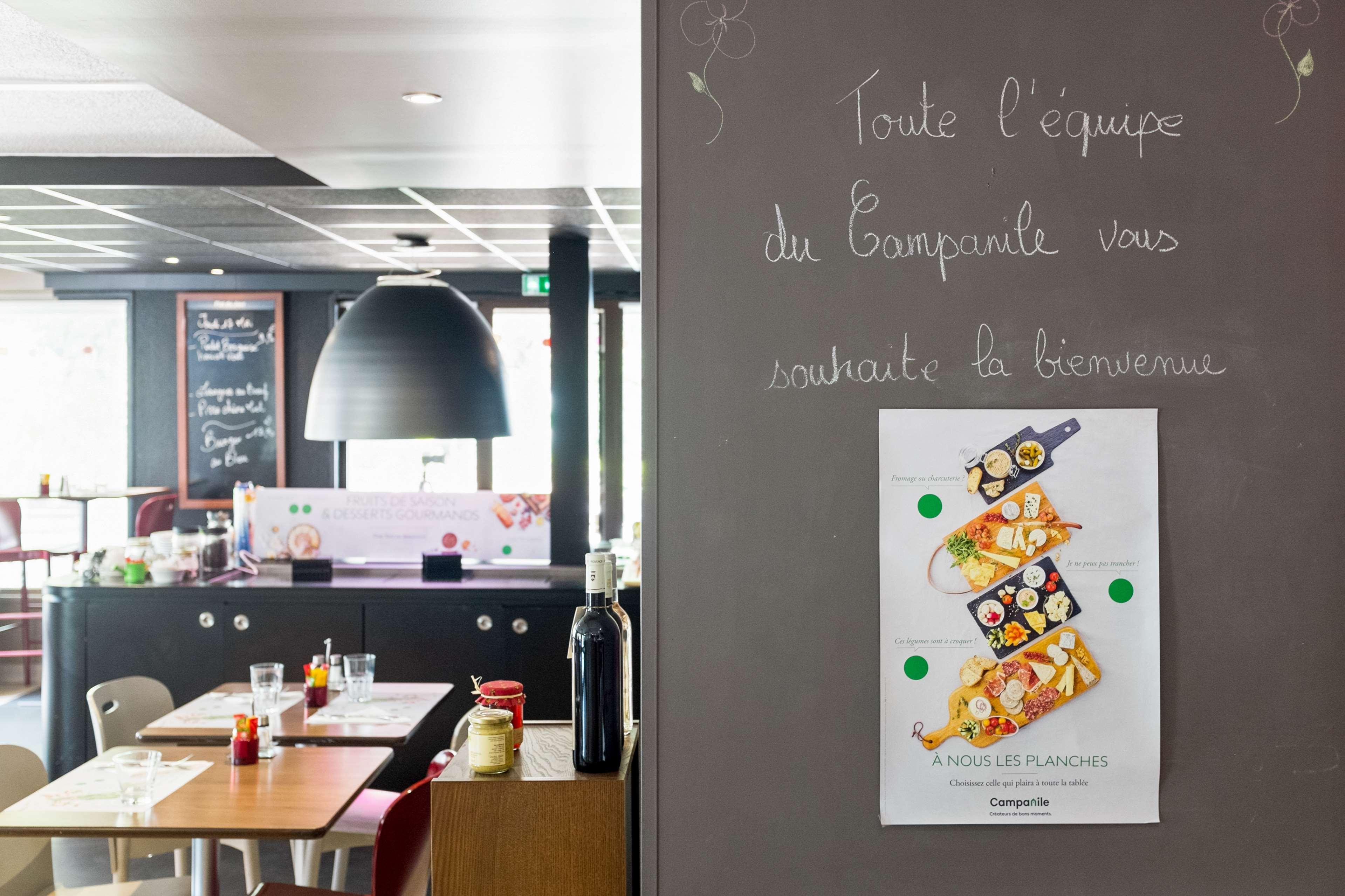 Campanile Pontarlier Hotel Exterior photo